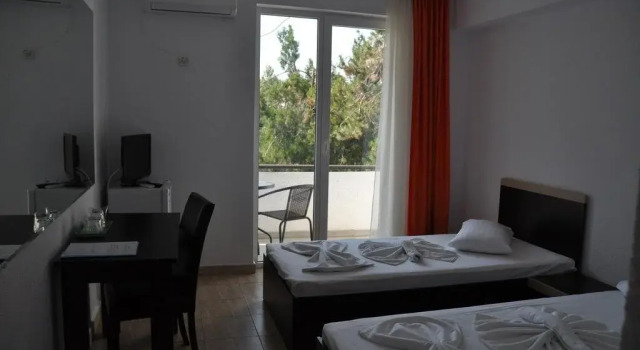 Cosmos CM, Buchen Sie Hotel Tutrakan Silistra