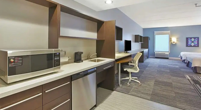 Четырёхместный люкс Home2 Suites By Hilton Pittsburgh Area Beaver Valley