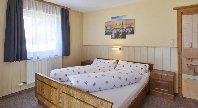 Haus Alpina, Prenota Hotel Hotel a Tirolo con parcheggio, Parcheggio