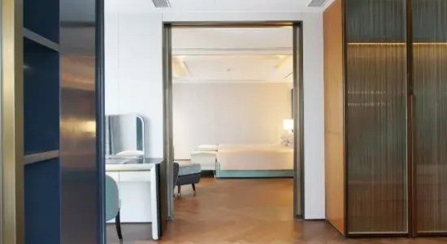 Люкс Deluxe Zhuhai Holiday Resort Hotel