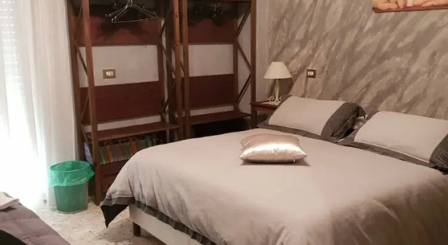 Deluxe Dreier Zimmer mit Balkon Lussuoso B&B