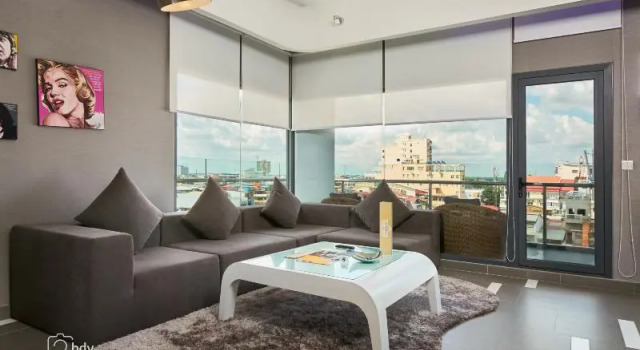 Номер Standard с балконом SUN & MOON, Urban Hotel