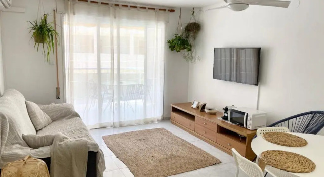 Апартаменты Apartamento acogedor en Cambrils a 100m de la playa