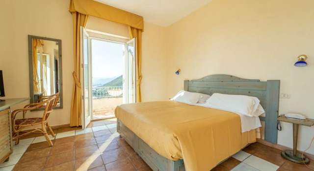 Двухместный номер Economy с балконом и с видом на море Hotel Belvedere