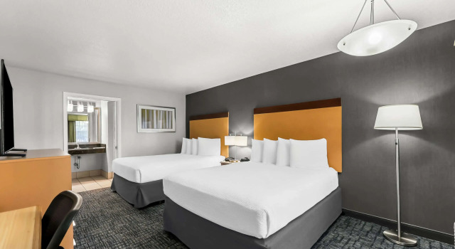 Четырёхместный номер Standard Best Western Horizon Inn