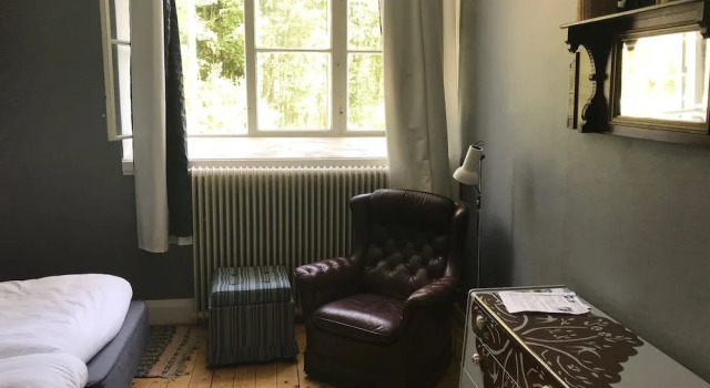 Baggå Skola B&B, Varaa Bed and Breakfast  