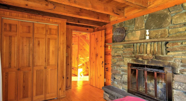Коттедж 'bearpen Lodge' on 125 Acres - Near Belleayre Mtn!