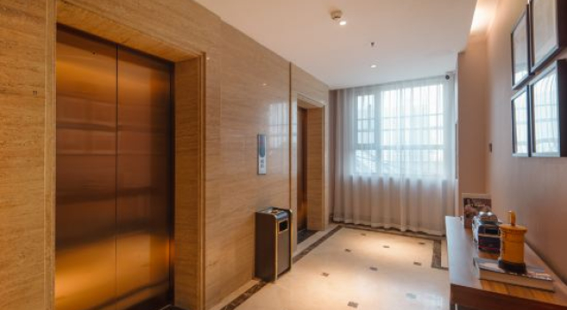 Homeinn Plus Hotel (Liaocheng Wuxing Department Store New Oriental Plaza)