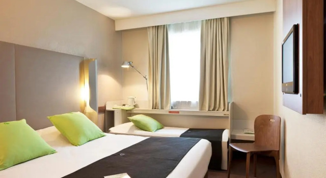 Четырёхместный номер Standard Campanile Prime Paris 19 - La Villette