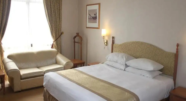 Двухместный номер Deluxe Merdeka Palace Hotel & Suites
