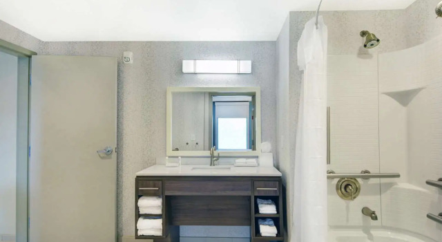 Люкс Home2 Suites By Hilton Raleigh Durham Airport RTP