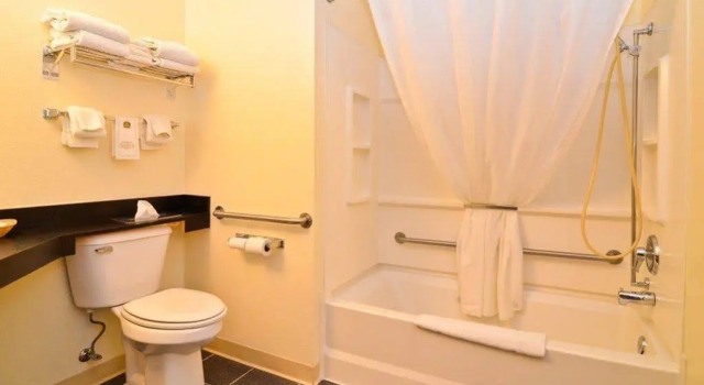 Super 8 Williamsburg/Amana Colonies Area, Rezerwuj Hotel Hotele w Iowa z parkingiem, Parking