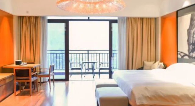 Семейный люкс с видом на озеро Narada Resort and Spa Anji