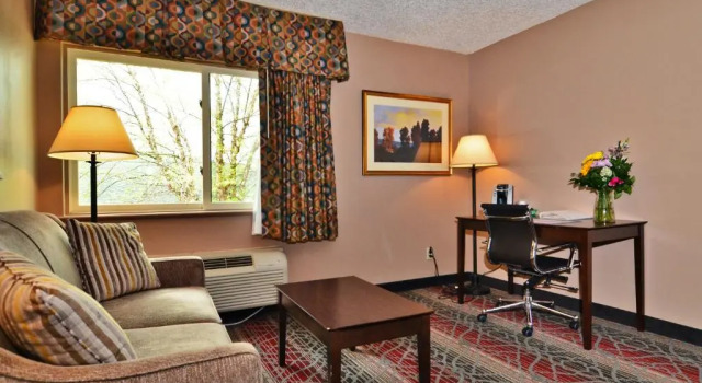 Номер Standard Цокольный этаж Mountain Lake Inn