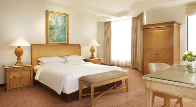 Balkonlu Standart çatı katı oda Hotel Aryaduta Semanggi