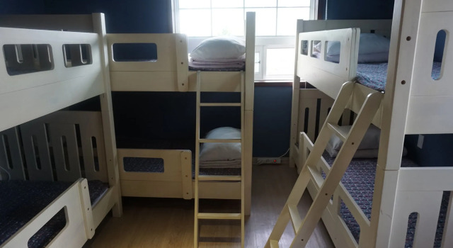Grim Garden Guesthouse, Забронировать Гостевой дом Гостевые дома Йосу, рядом с Деревня с настенными рисунками в районе Косодон, Гостевой дом