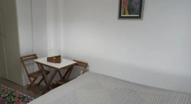 Silent Corner 4