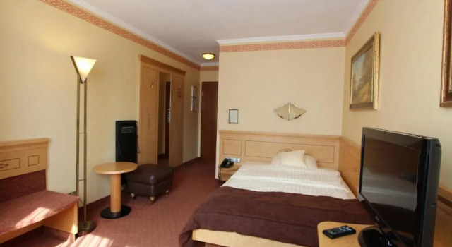 Standard cameră Eden-Hotel