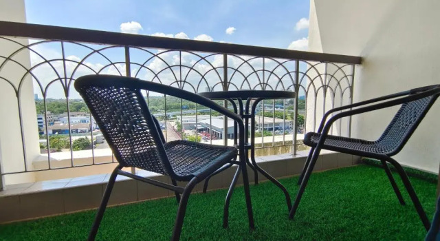 Adra Homestay, Danga Bay Apartment , JB town 3 rooms, Varaa Huoneisto Hotellit Johor pysäköinnillä, Pysäköinti
