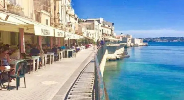 Lungomare Elio Vittorini, Book Lejlighed Ortigia 