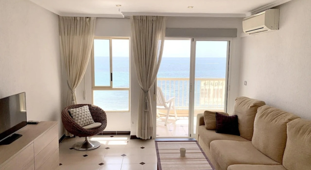 Apartment with 3 Bedrooms in Torrevieja, with Wonderful Sea View, Furnished Terrace And Wifi - 50 M From the Beach