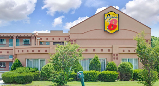 Super 8 by Wyndham Milford/New Haven