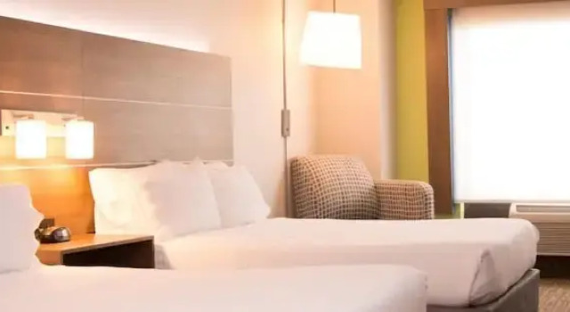 Четырёхместный номер Standard Comfort Inn & Suites Tyler North