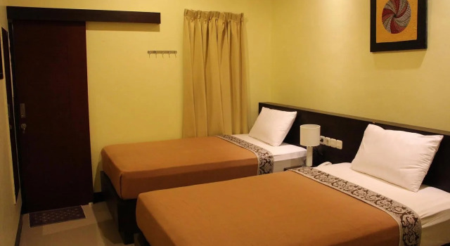 Marina Hotel Manado, Prenota Hotel Manado 
