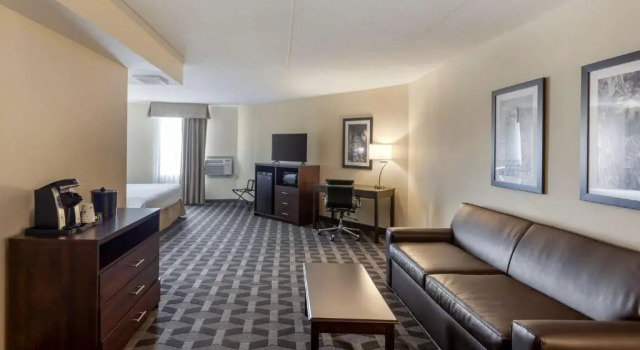 Люкс Best Western Plus Leamington Hotel & Conference Centre