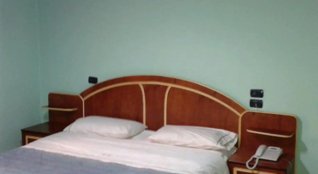 Meg Klaus Hotel