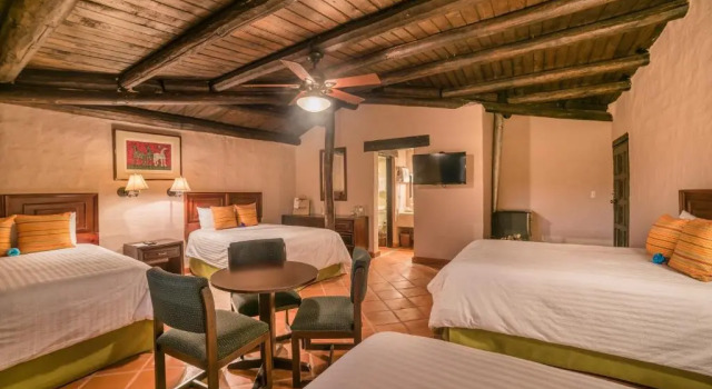 Четырёхместный номер Standard Hotel Misión Cerocahui a Balderrama Hotel Collection