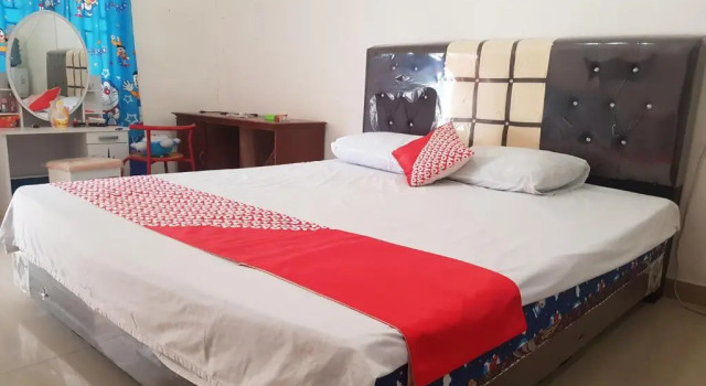 Номер Deluxe OYO 91647 Sanina Residence