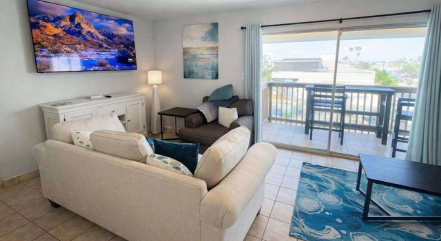 Апартаменты с 2 комнатами Bayfront W/docks & Fish 3 Patios Prime Location 2 Bedroom Apts