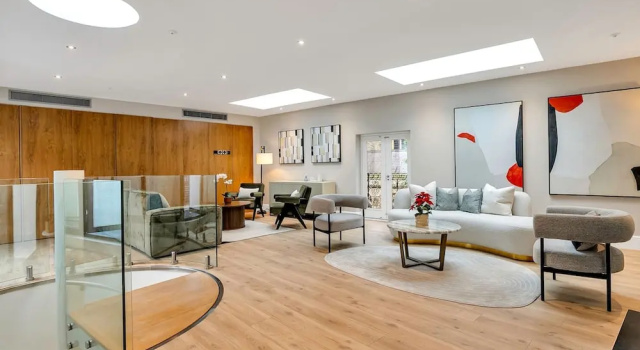 Belgravia Luxe 4bed Mews With Roof Terrace, Забронировать Дом для отпуска Виллы Лондона, рядом с Военный погибшим солдатам из Австралии, Вилла