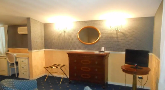 Полулюкс Hotel Ristorante La Lanterna