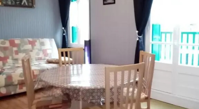 Апартаменты Appartement avec Balcon au 1er étage Vue latérale Mer à 50 mètres de la plage à Mers les Bains.