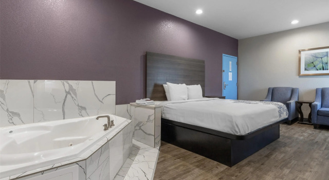 Двухместный люкс SureStay Plus Hotel by Best Western Ada