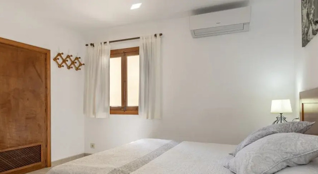 Spacious Villa With Garden