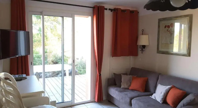 MAISON GROSPIERRES, 2 PIèCES, 6 PERSONNES - FR-1-382-86