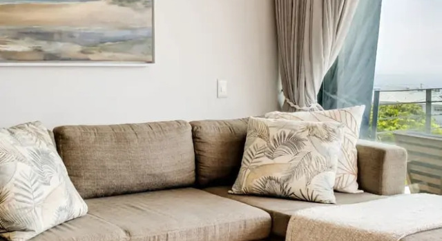 Gorgeous Sea Point Apartment With Rooftop Pool at Mirabel