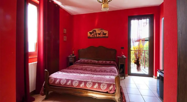 B&B Poggio Solivo, Book Bed and Breakfast Hotels in Bellano with Parking, Parking
