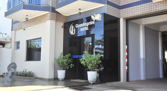 Guadagnini Hotel, Забронировать Отель Отели Паулинии с парковкой, Парковка