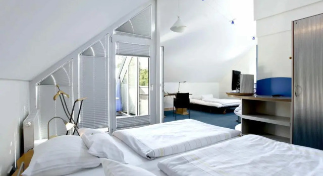 Четырёхместный номер Standard Hotel Watthalden