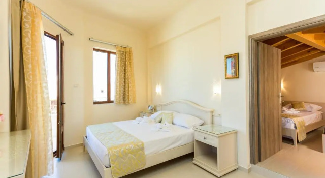 Люкс Polyxenia Suites