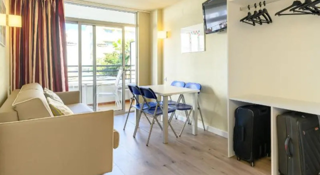 Апартаменты c 1 комнатой с балконом Medplaya Aparthotel Esmeraldas