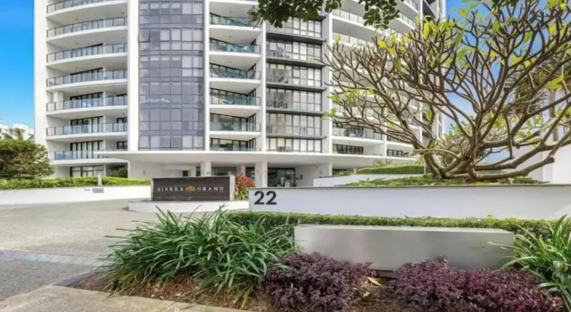 Broadbeach Skyline 3 Bedroom Retreat