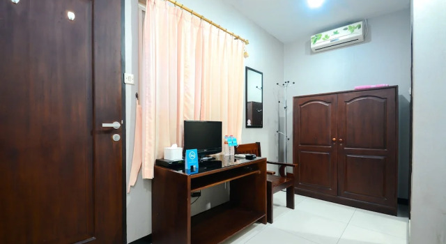 Airy Ahmad Yani Ketintang Baru Dua 12 Surabaya