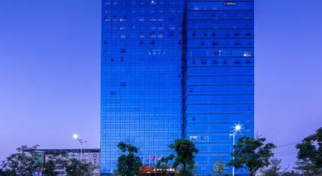 Hampton by Hilton Shenzhen Pingshan Station, Rezerwuj Hotel Hotele w Shenzhen z parkingiem, Parking