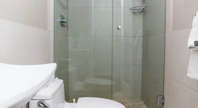 Номер Standard Maverick Suites at 245 Newbury St