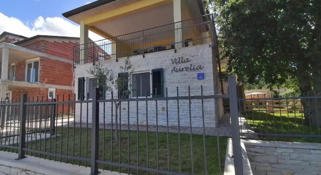 Коттедж Villa Aurelia Haus1 in Porec mit Garten